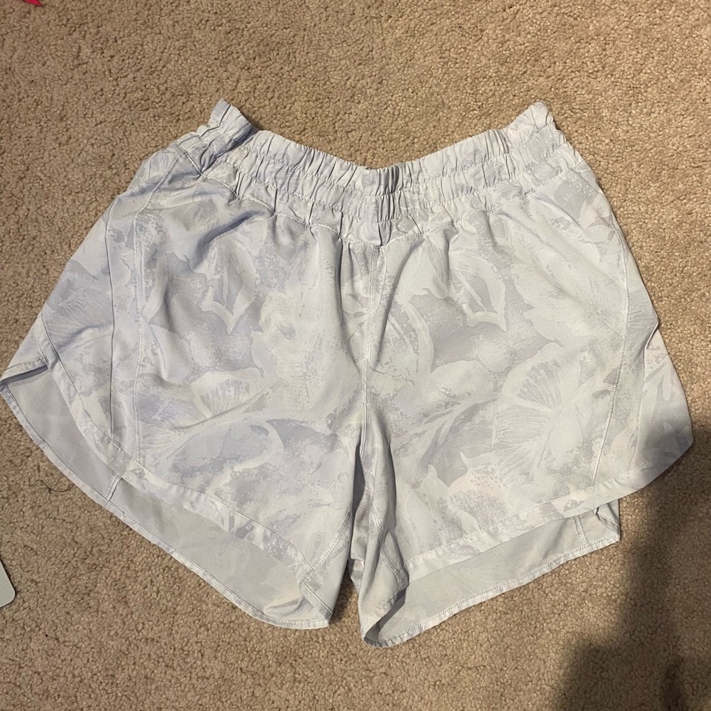 LuluLemon running short